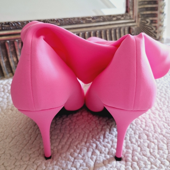 NWOB BALENCIAGA Pointed Toe Sock Knife Booties Neon Pink Eu 41 US 11 Org $1,490 - Picture 7 of 16